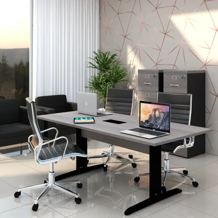 MESA REUNIÃO RETANGULAR COM CAIXA DE TOMADA E PÉ DE AÇO